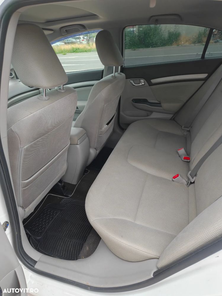 Honda Civic 1.8i-VTEC Sport - 11