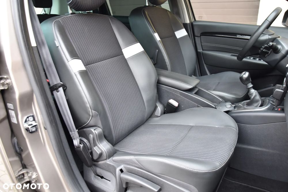 Renault Scenic 1.6 16V 110 Dynamique - 21