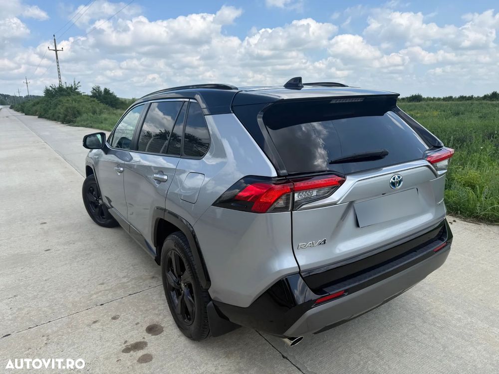 Toyota RAV4 - 18