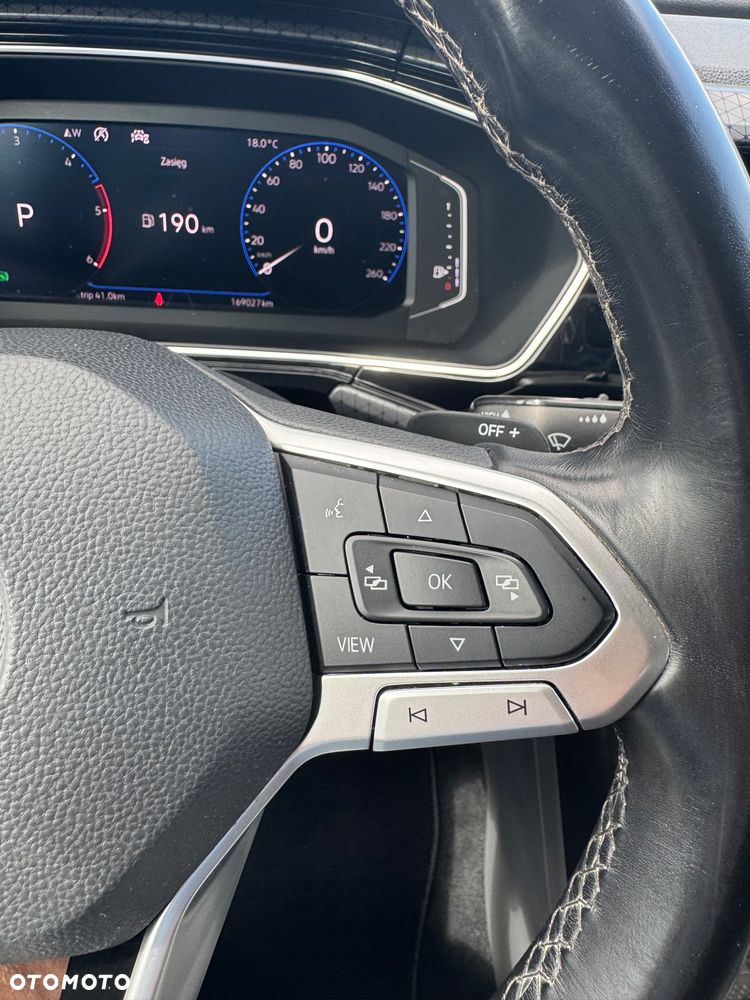 Volkswagen T-Cross - 24