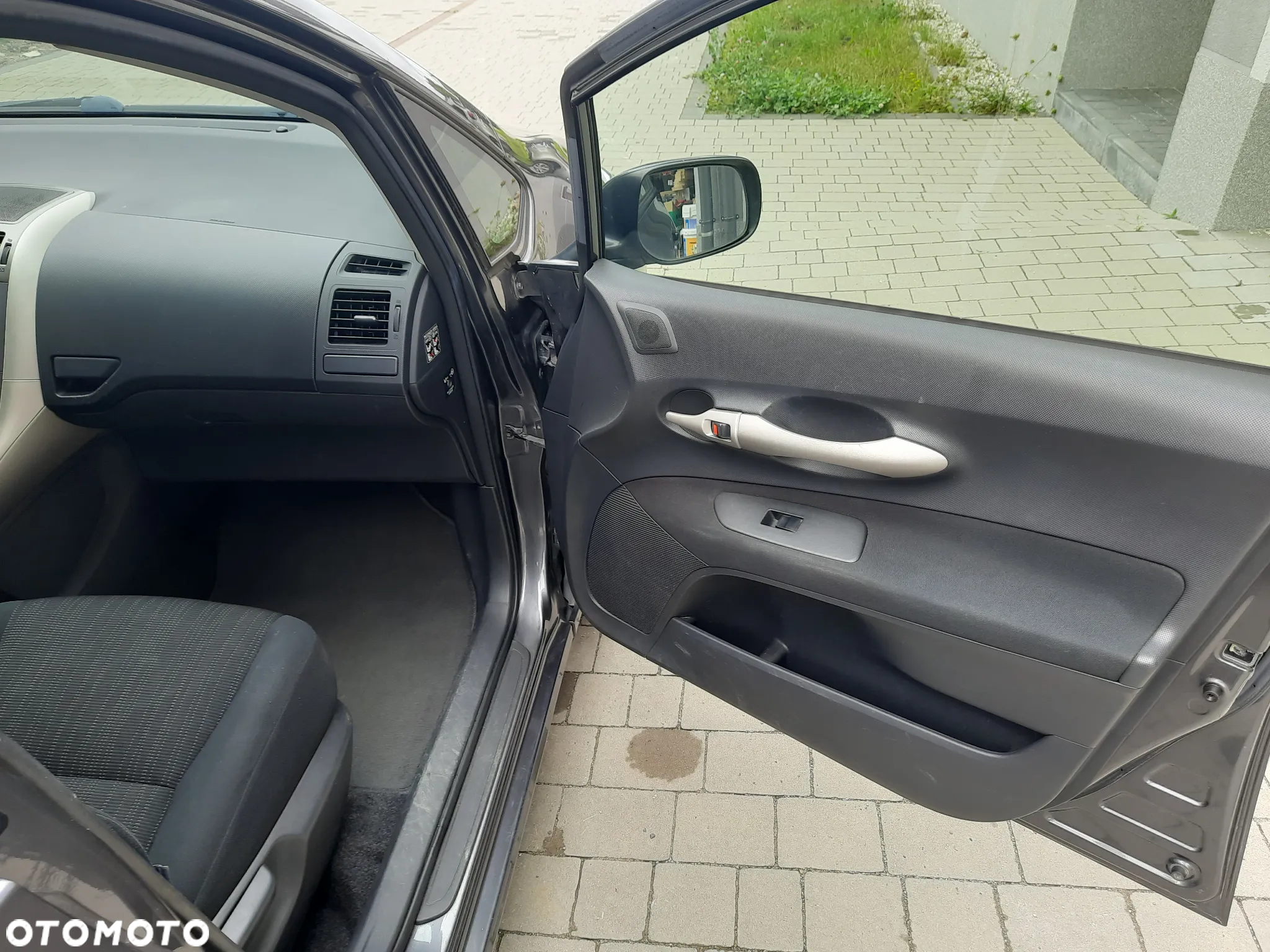 Toyota Auris - 23