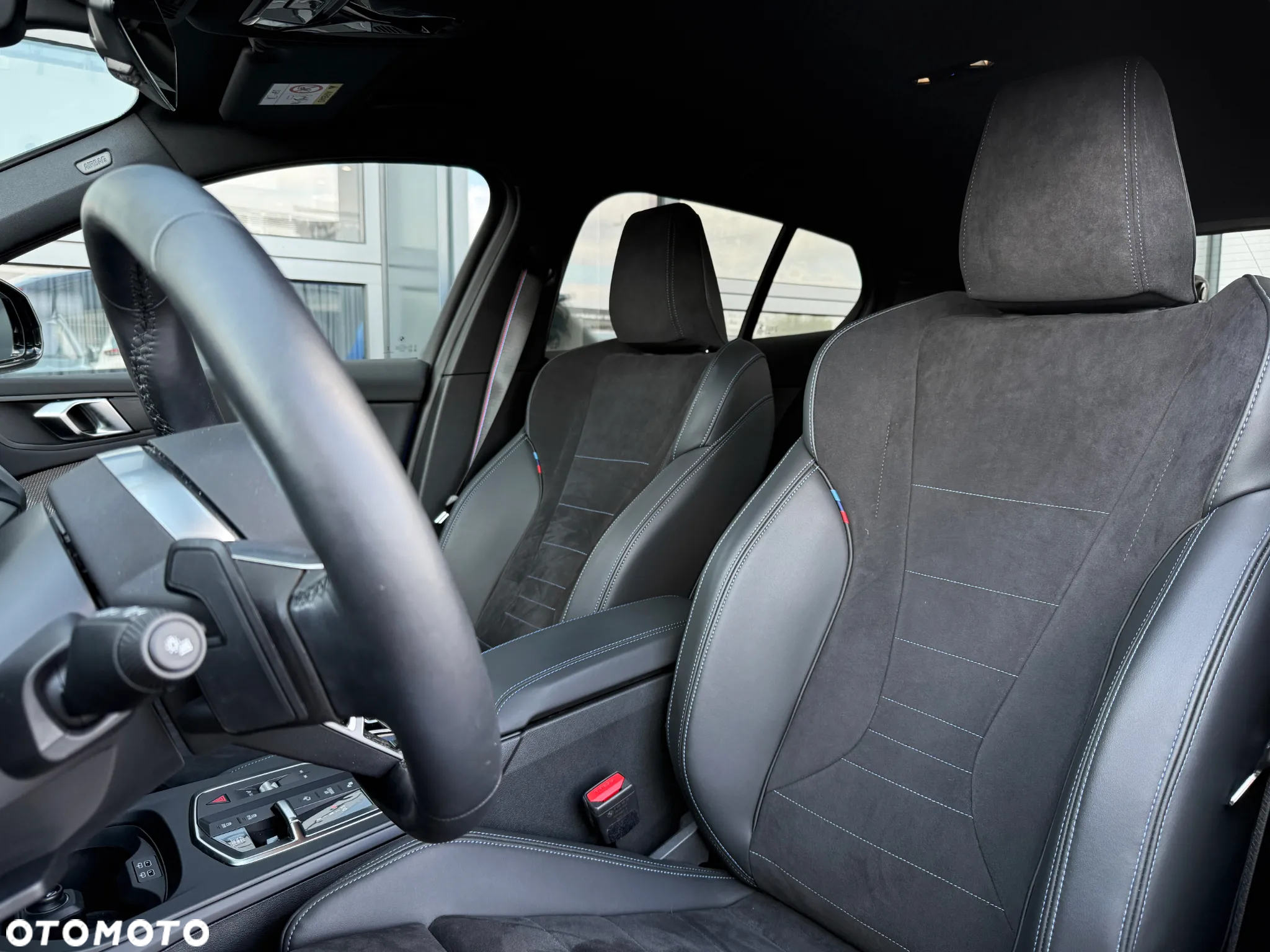BMW Seria 1 120 mHEV - 25