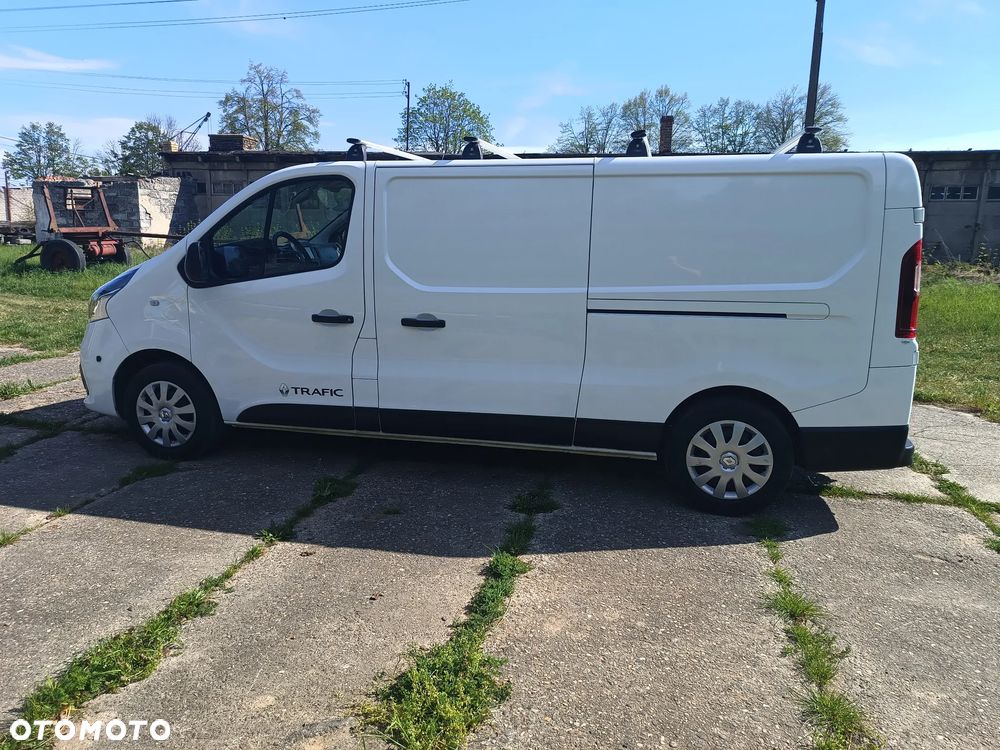 Renault Trafic L2H1 1.6 diesel 145kM 2018rok WEBASTO, CZUJNIKI PARKOWANIA, HAK, NIEWIELKI PRZEBIEG stan BDB, BEZWPADKOWY! - 13