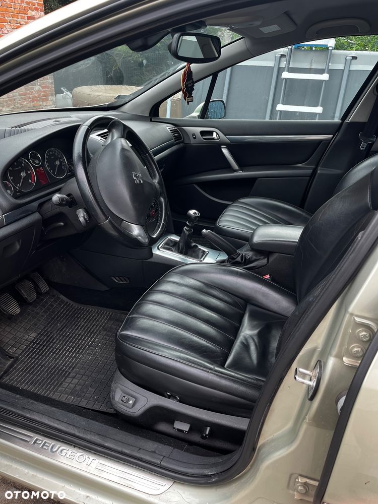 Peugeot 407 - 11