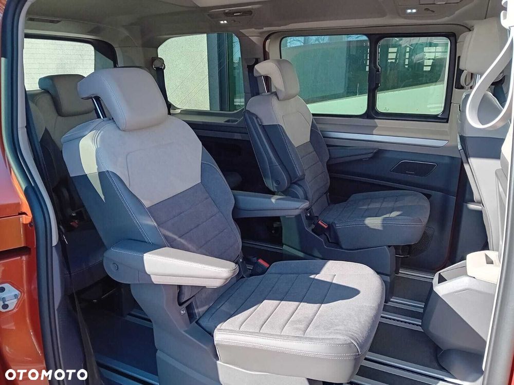 Volkswagen Multivan - 10