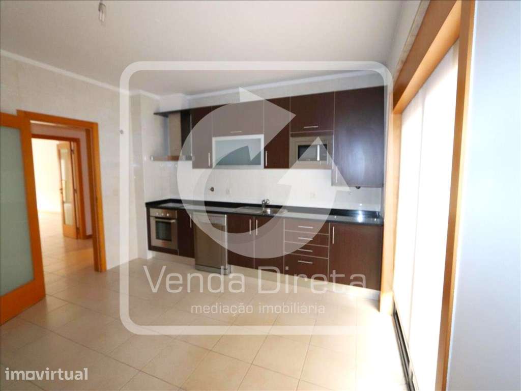 Espaçoso T3 com 151 m² | Garagem + Parqueamento | Urbanização Vila ... - Grande imagem: 3/22