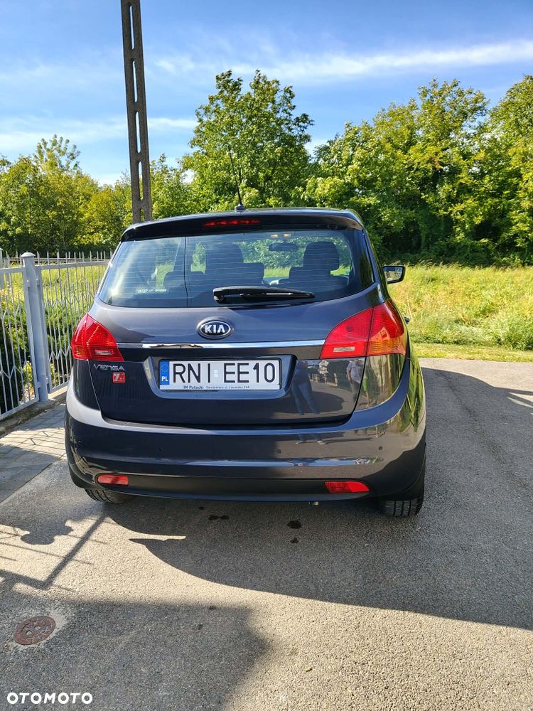 Kia Venga 2017 photo 2