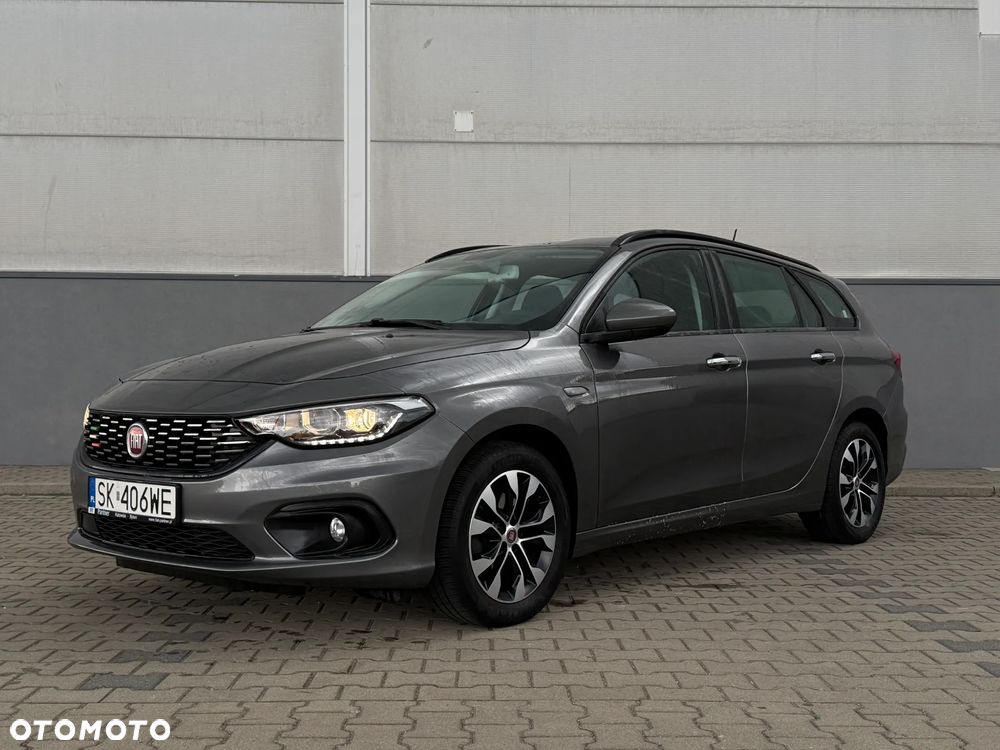 Fiat Tipo 1.4 16v Lounge EU6d - 1