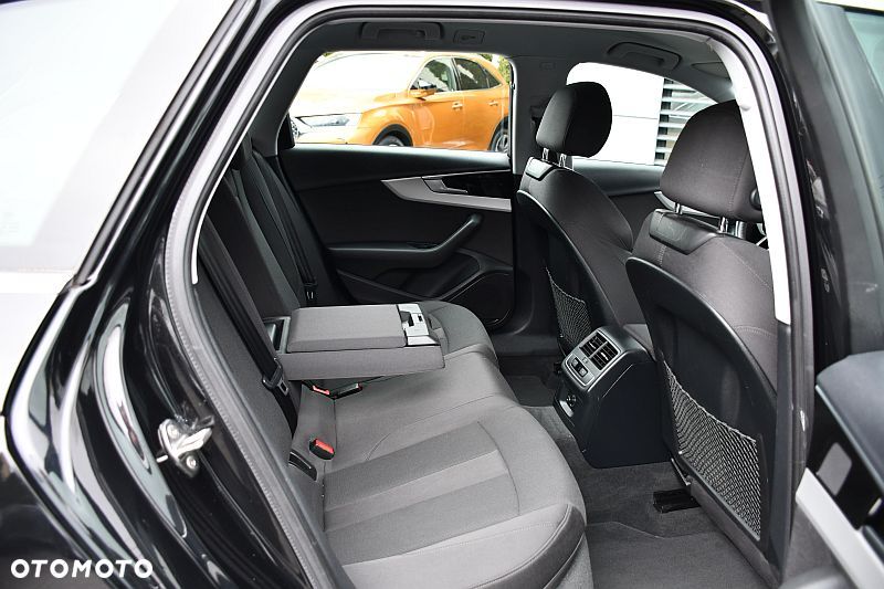 Audi A4 Avant 35 TFSI S tronic sport - 21