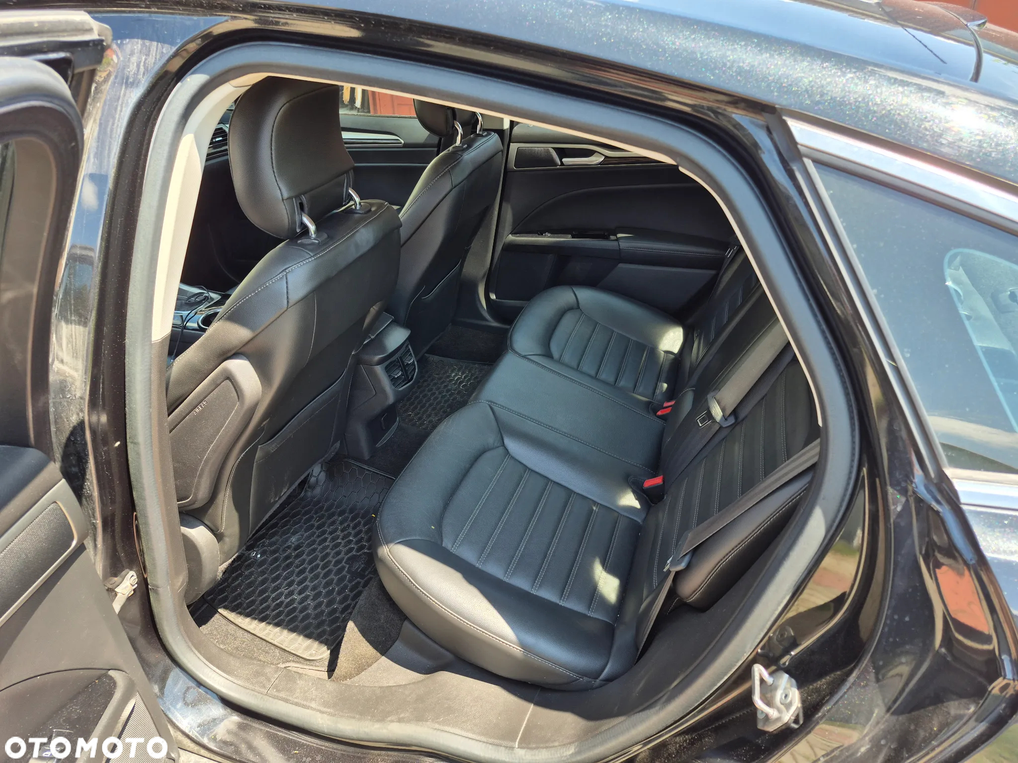 Ford Fusion - 12