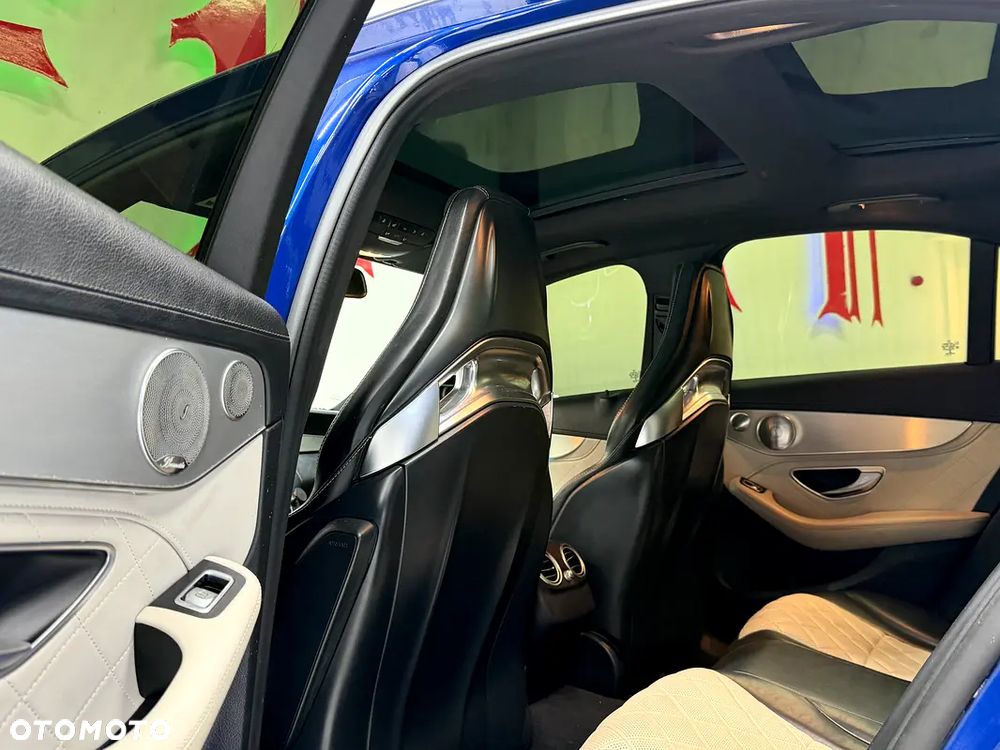 Mercedes-Benz Klasa C AMG 43 4Matic 9G-TRONIC - 11