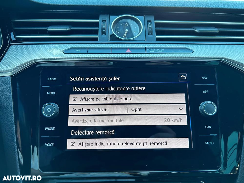 Volkswagen Passat 2.0 TDI DSG 4Motion R Executive - 16