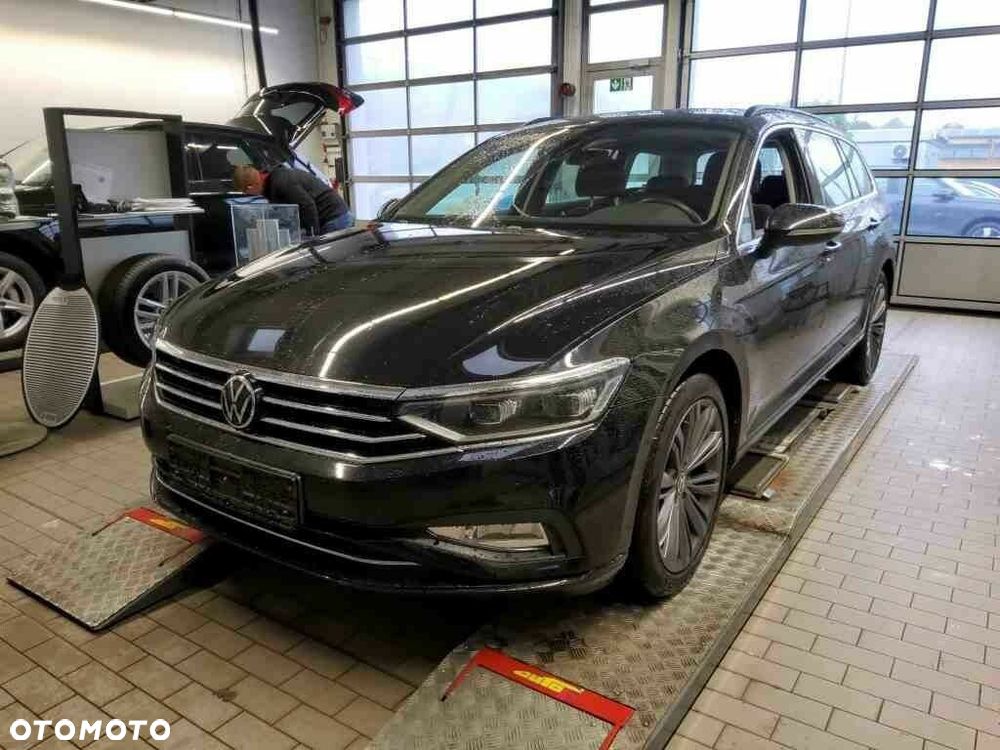 Volkswagen Passat 2.0 TDI EVO Business DSG - 1