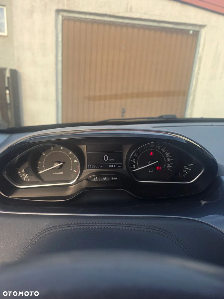 Peugeot 208 1.2 PureTech Allure - 10