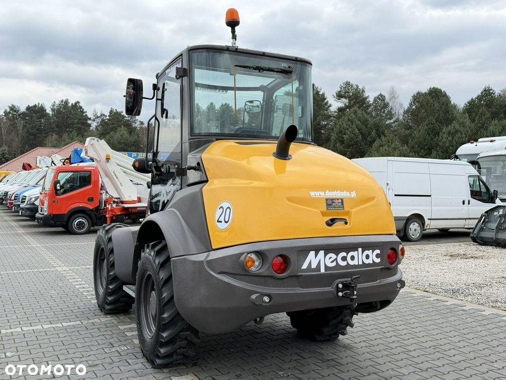 Mecalac AS 700 Obrotowe ramie Szybko-Złącze Mało motogodzin - 15
