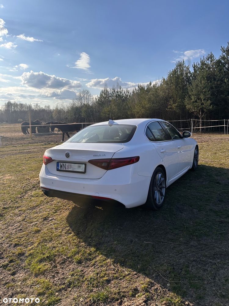 Alfa Romeo Giulia 2.0 Turbo - 7