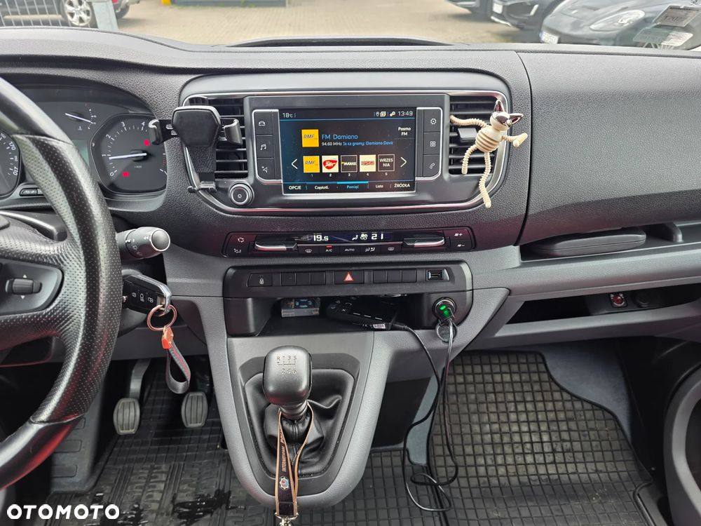 Peugeot Expert Kombi Standard 2,8t - 22