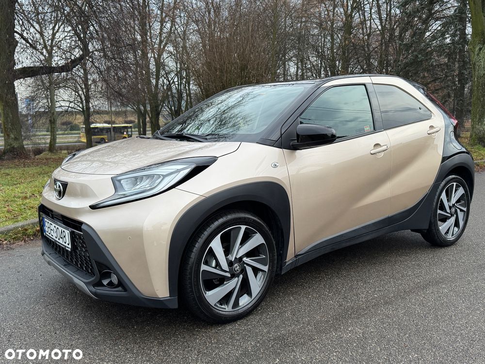 Toyota Aygo x-clusiv - 1