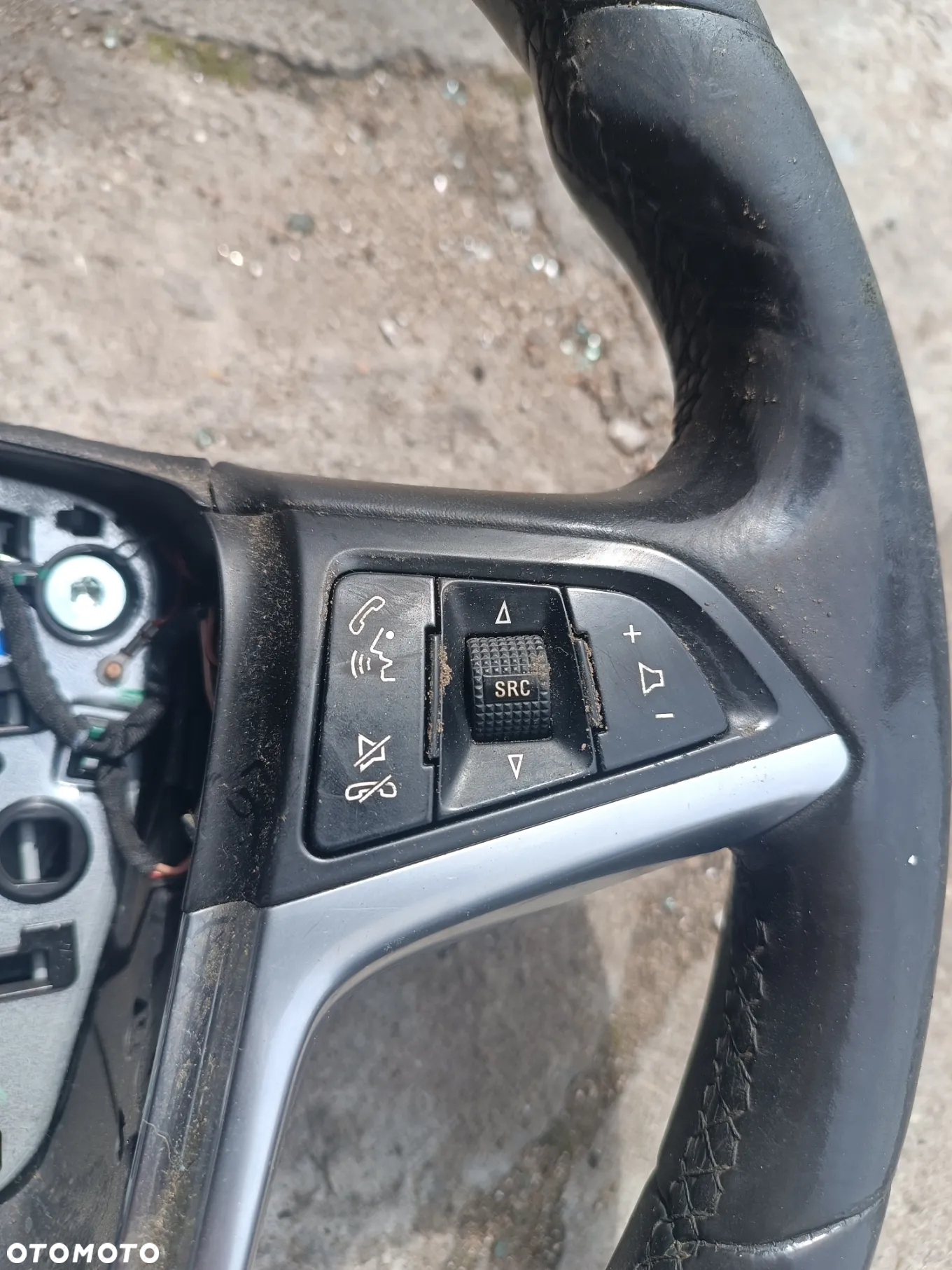 Opel Insignia a KIEROWNICA SKÓRA MULTIFUNKCJA - 3
