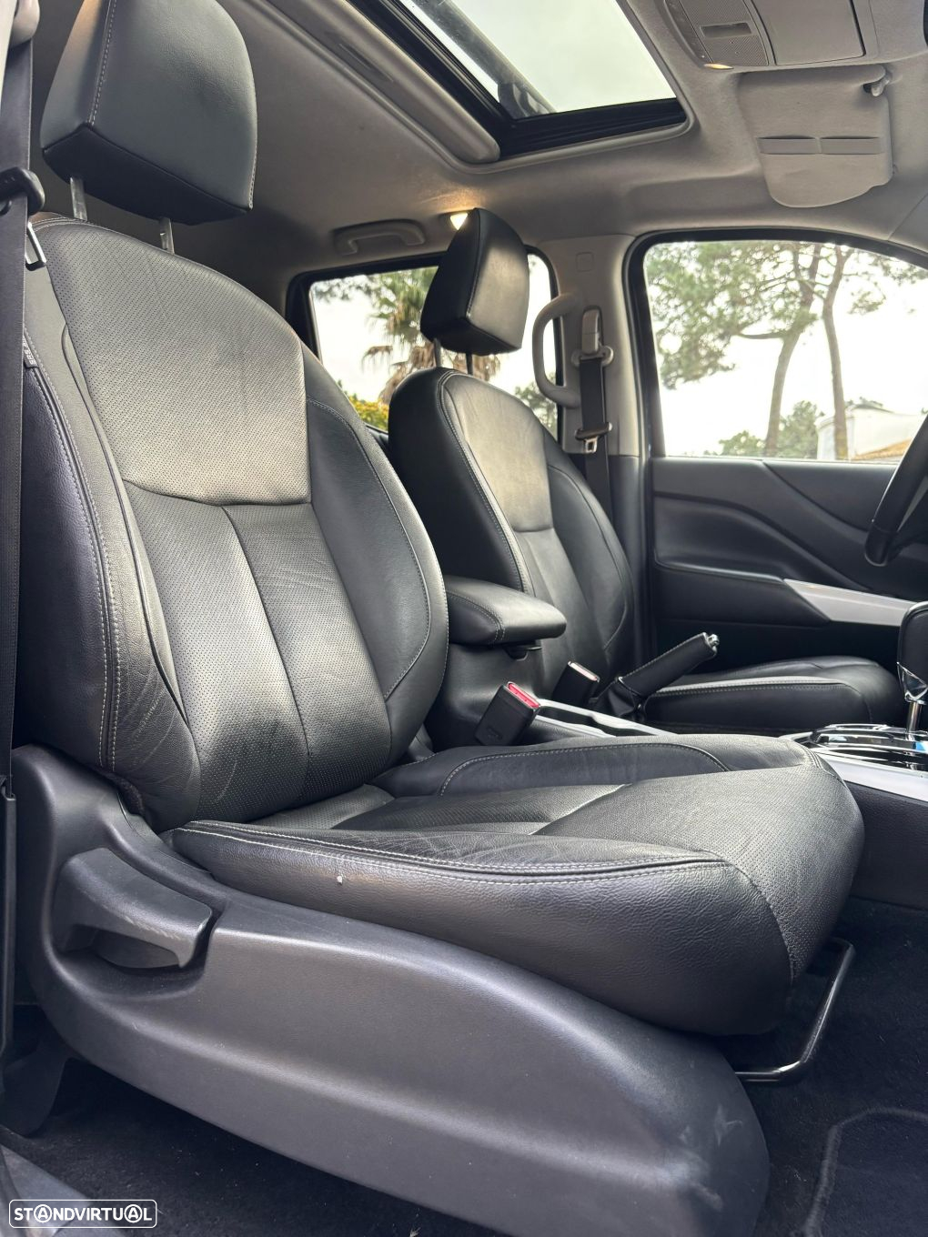 Nissan Navara DC 4x4 Auto EU6 Tekna - 21