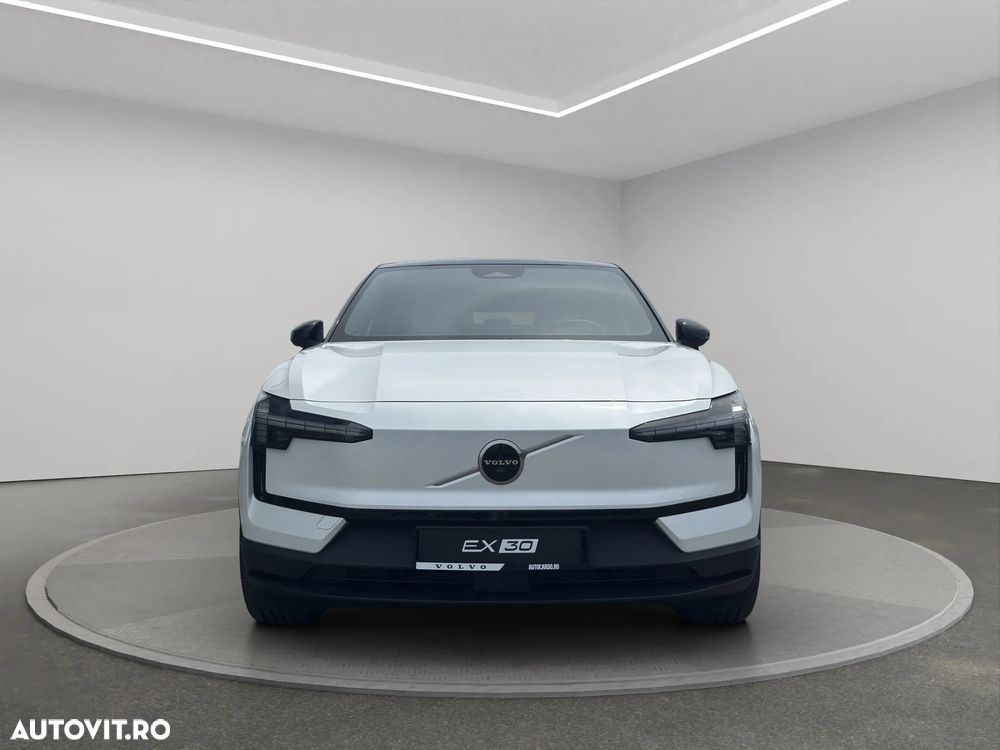 Volvo EX30 - 5
