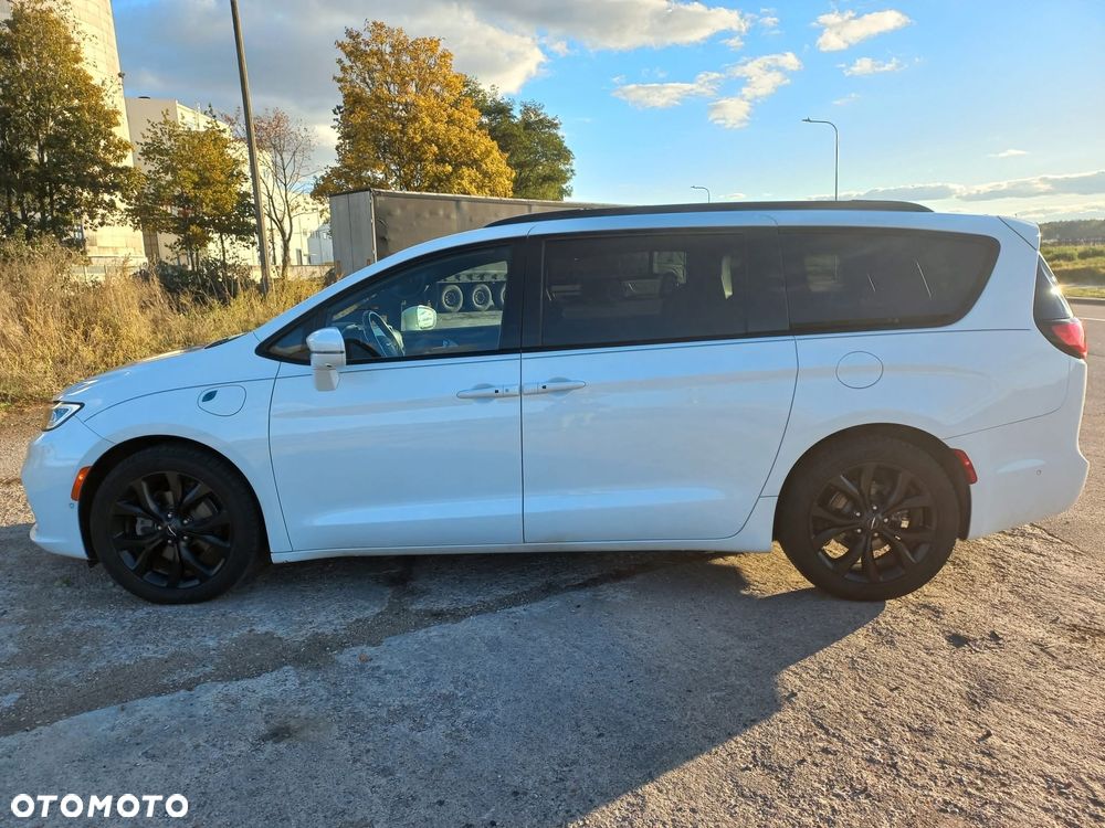 Chrysler Pacifica - 7