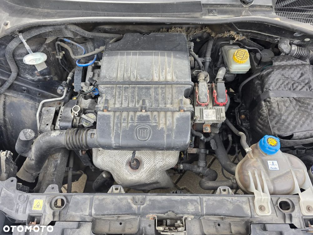 Fiat Grande Punto - 8