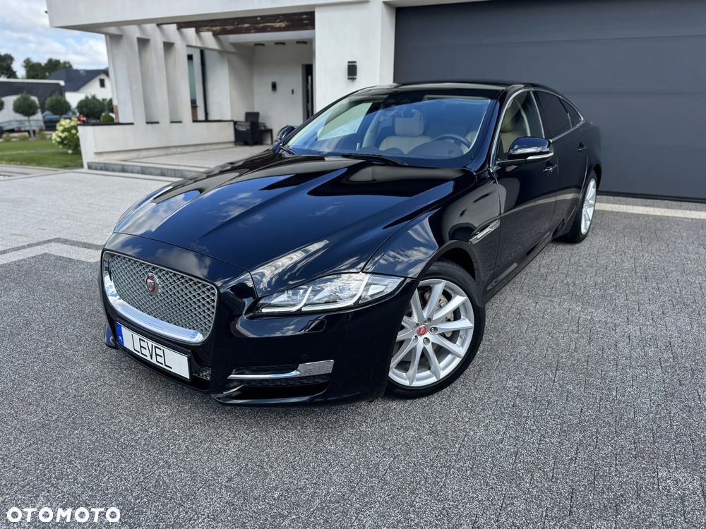 Jaguar XJ 3.0 V6 Premium Luxury - 11