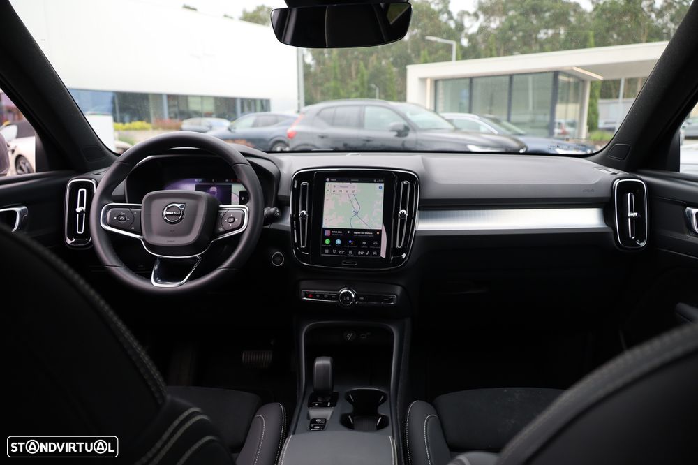 Volvo XC 40 2.0 B3 Core - 17