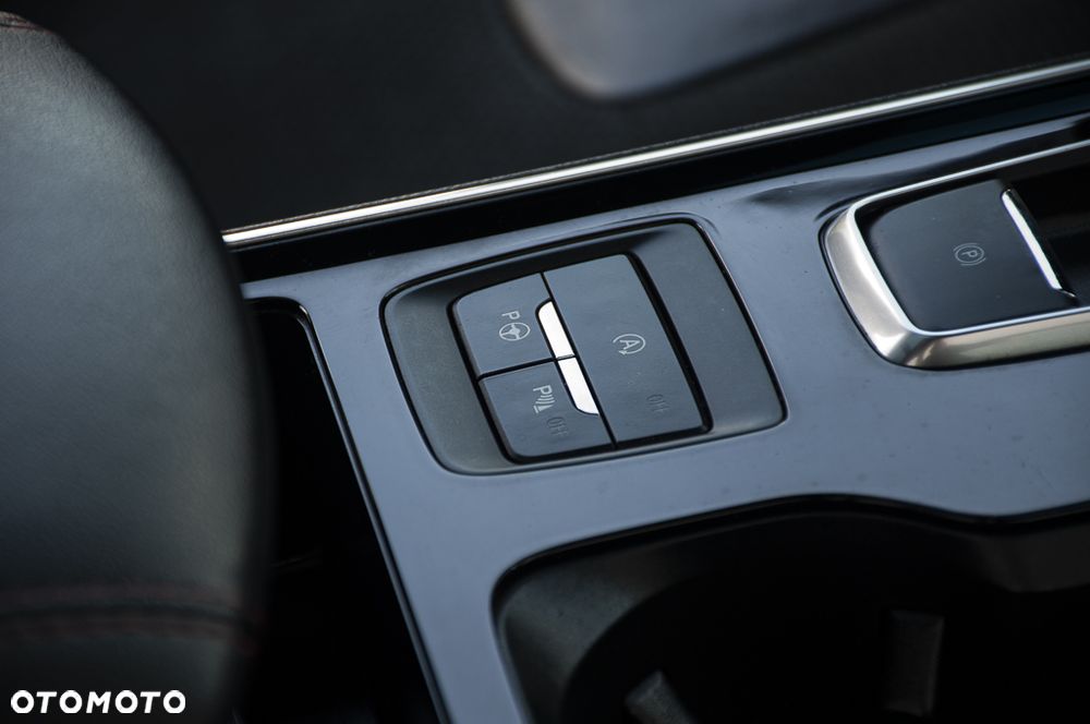 Ford Edge 2.0 EcoBlue Bi-Turbo 4x4 ST-LINE - 18