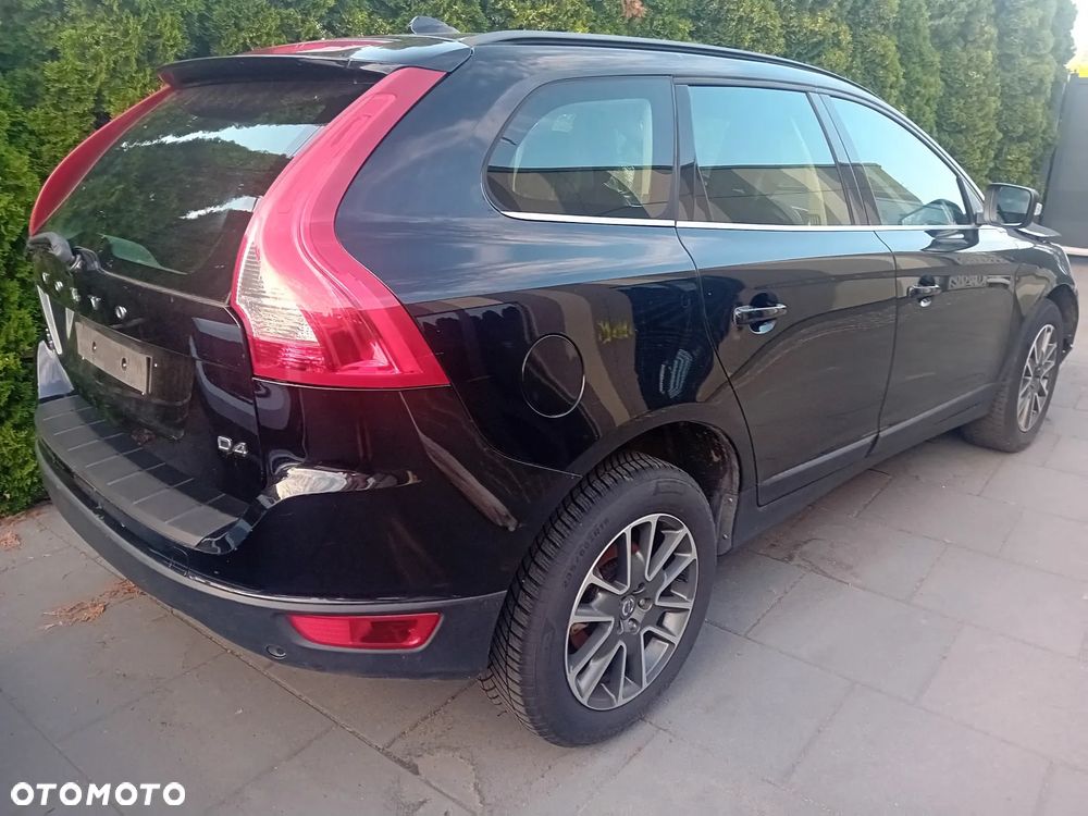Volvo XC 60 D4 Geartronic Kinetic - 4