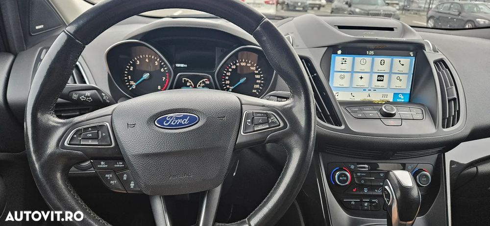 Ford Kuga - 2
