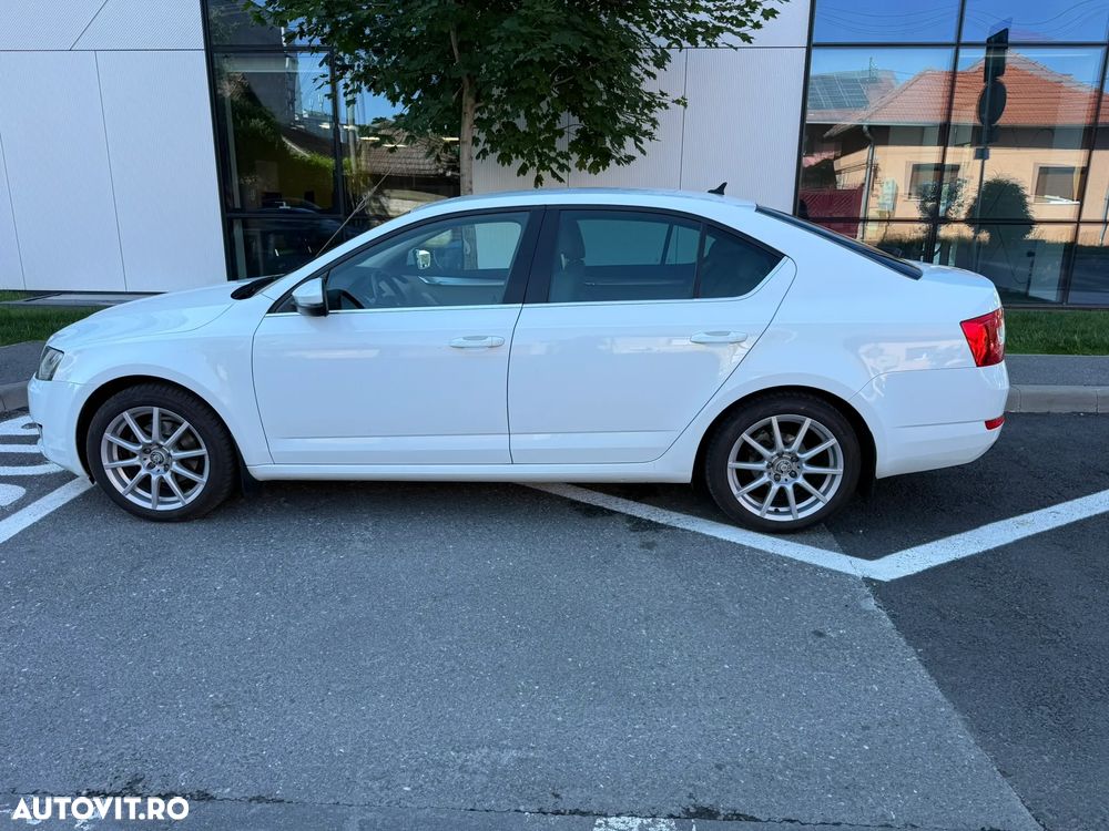 Skoda Octavia 2.0 TDI DSG Style - 5