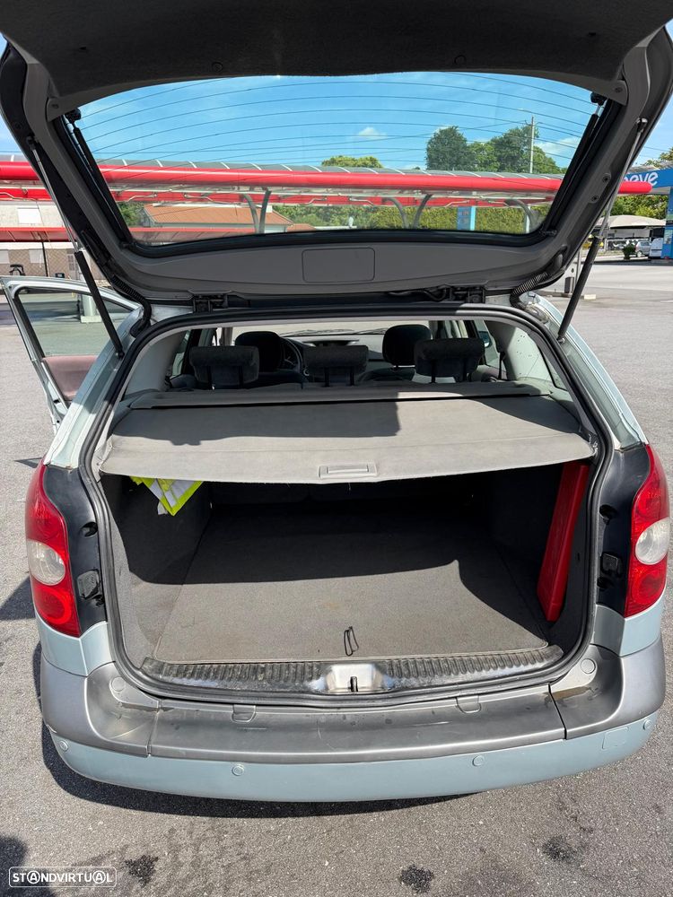Renault Laguna Break 1.6 Expression - 11
