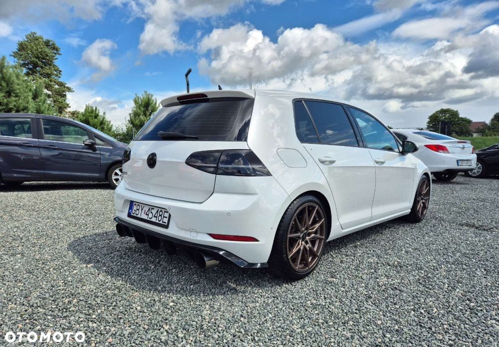 Volkswagen Golf - 4
