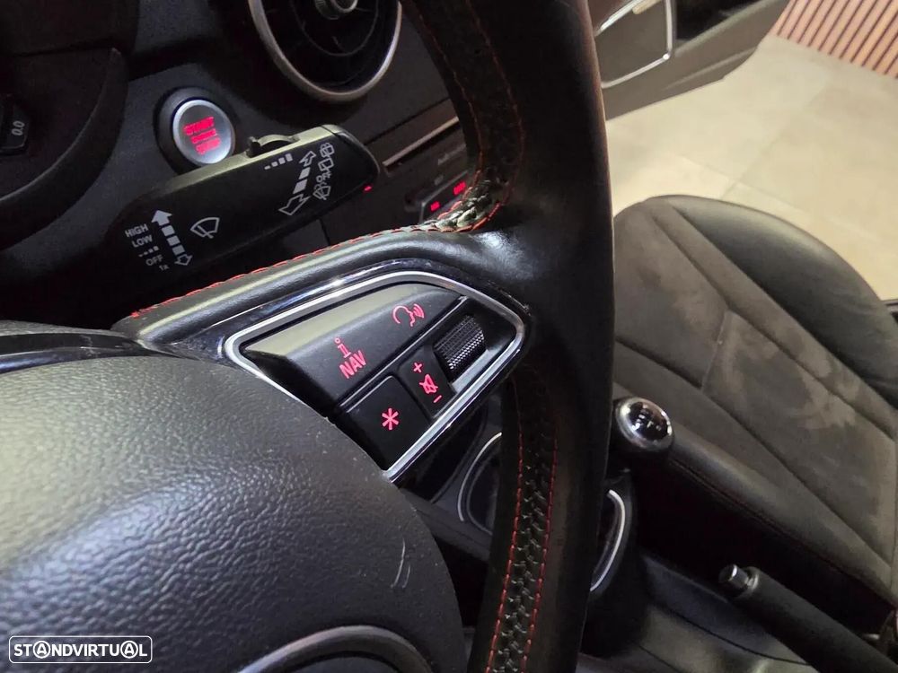 Audi A1 Sportback 1.6 TDI S-line - 10