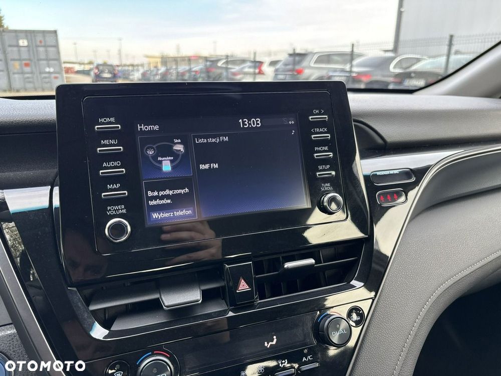 Toyota Camry 2.5 Hybrid Comfort CVT - 23