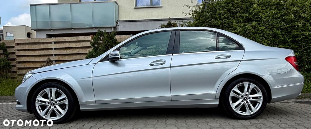 Mercedes-Benz Klasa C 250 CGI Automatik BlueEFFICIENCY Avantgarde - 10