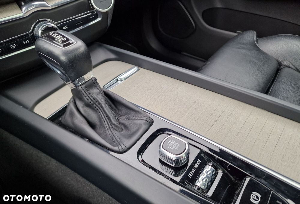 Volvo XC 60 - 19