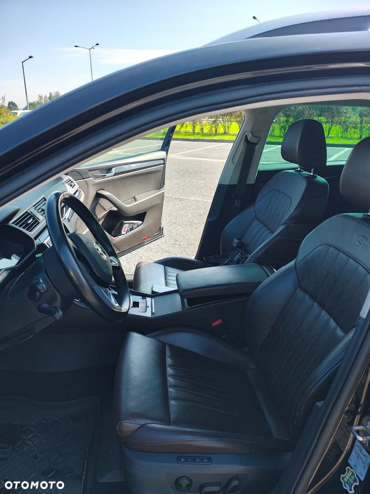 Skoda Superb 2.0 TDI 4x4 L&K DSG - 15
