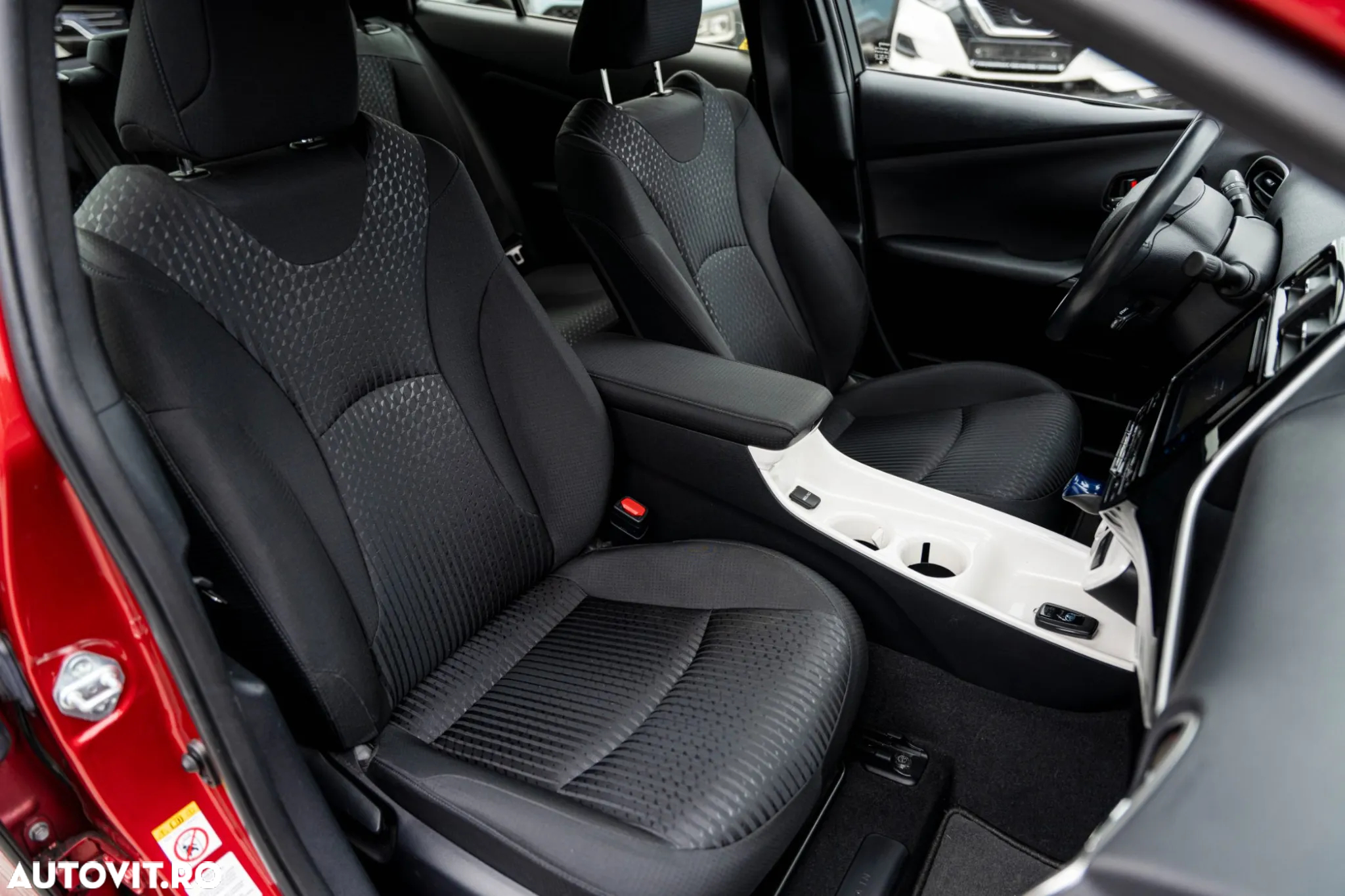 Toyota Prius Hybrid Comfort - 17