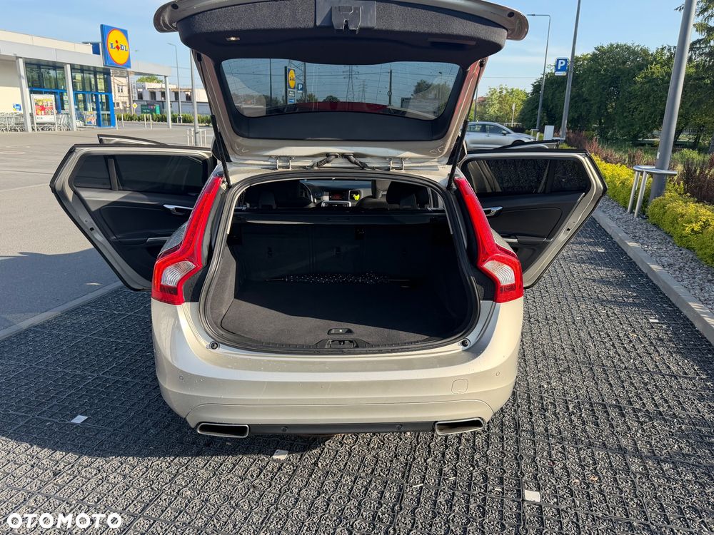 Volvo V60 ver-d4-drive--e-dynamic-edition-kinetic- - 12