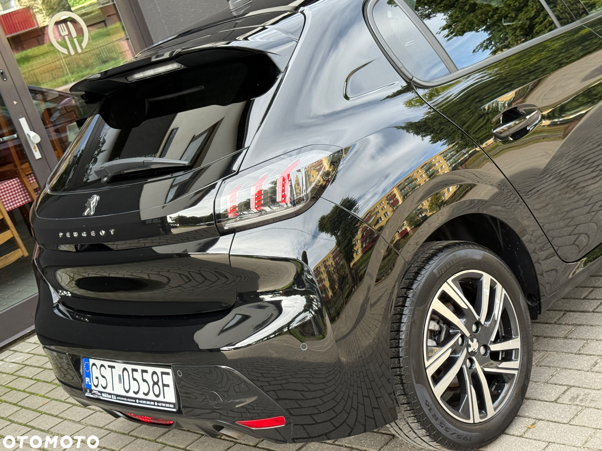 Peugeot 208 PureTech 100 EAT8 Allure Pack - 15