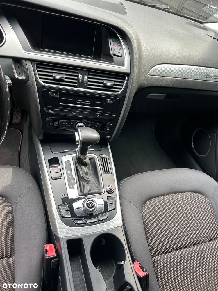 Audi A4 Allroad 2.0 TDI Quattro S tronic - 11