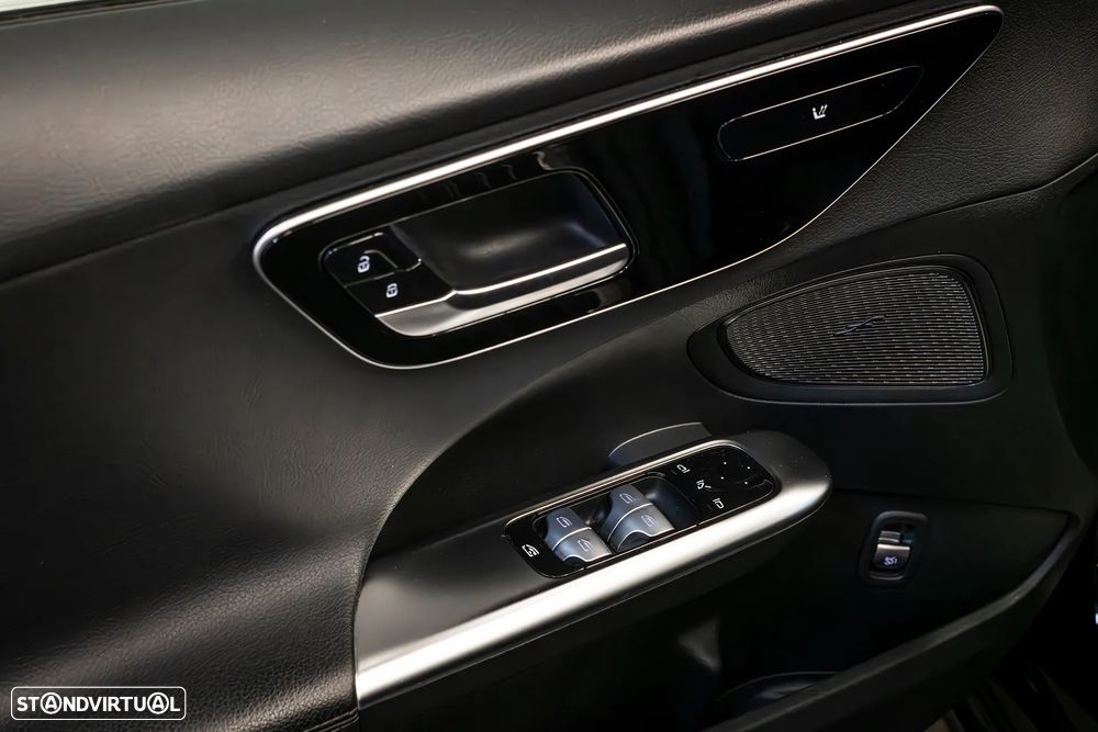 Mercedes-Benz C 200 - 23