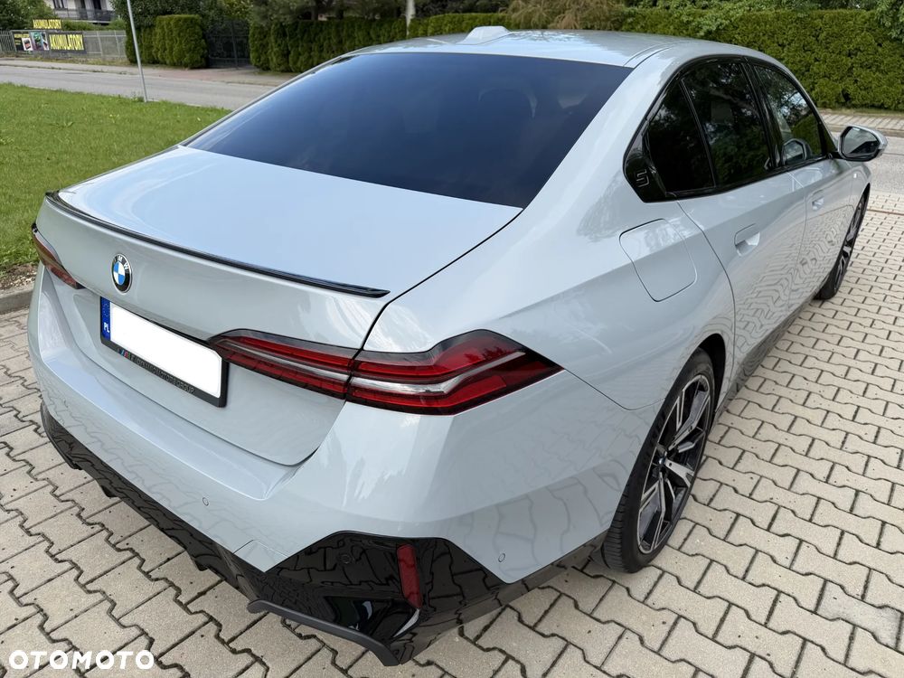 BMW Seria 5 ver-520d-xdrive-mhev-m-sport - 19