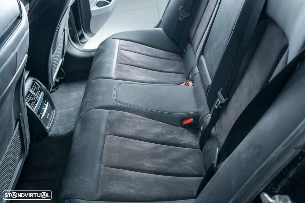 BMW 330 e Pack M Auto - 8