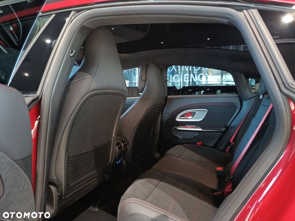 Mercedes-Benz CLA - 19