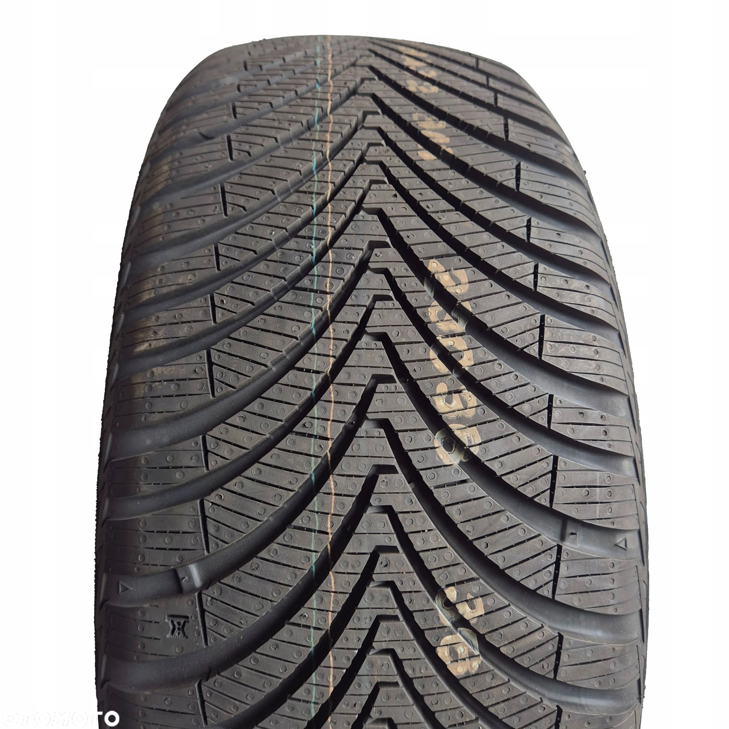 Kumho solus 4S HA32 215/50 R17 95W Nowa 2023 - 1