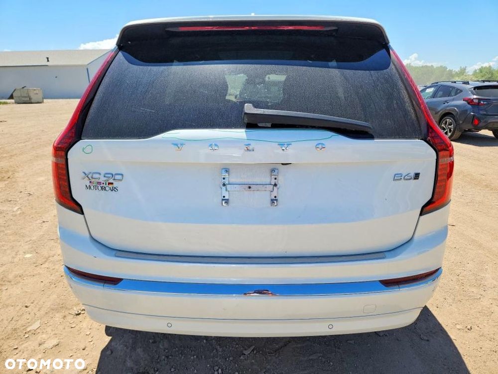 Volvo XC 90 - 3